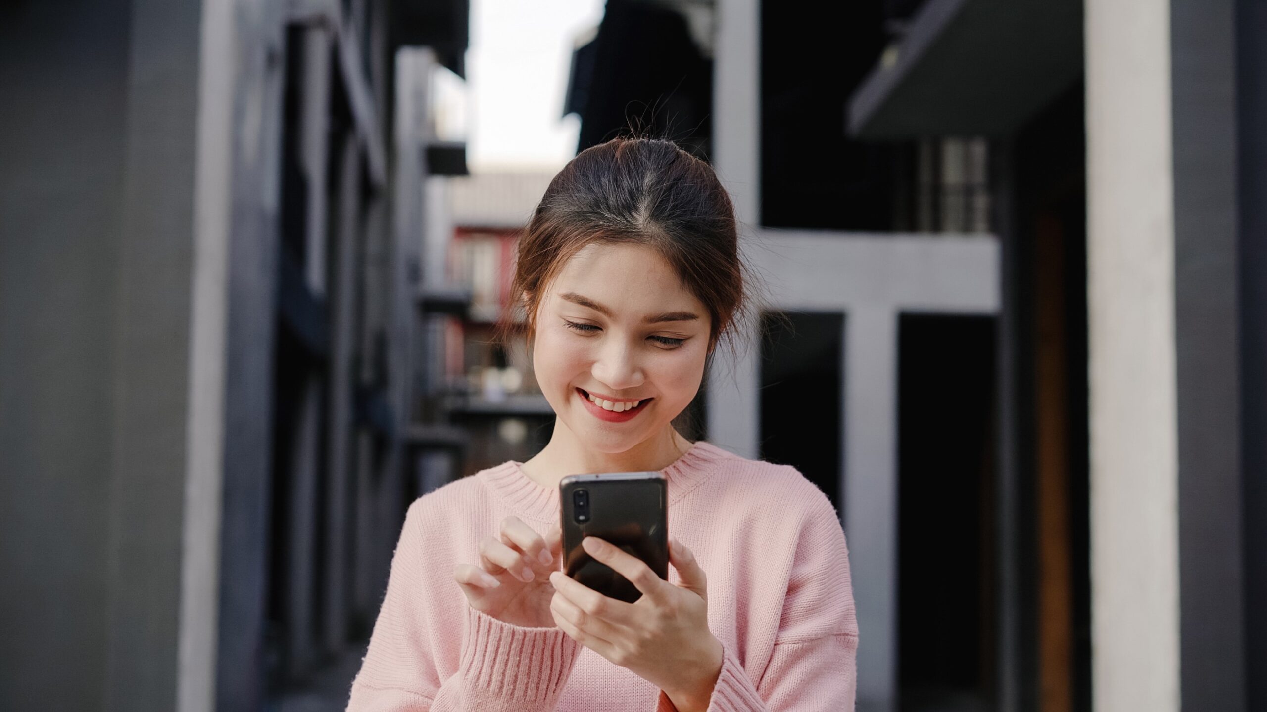 mobile app monetization comes with several major challenges